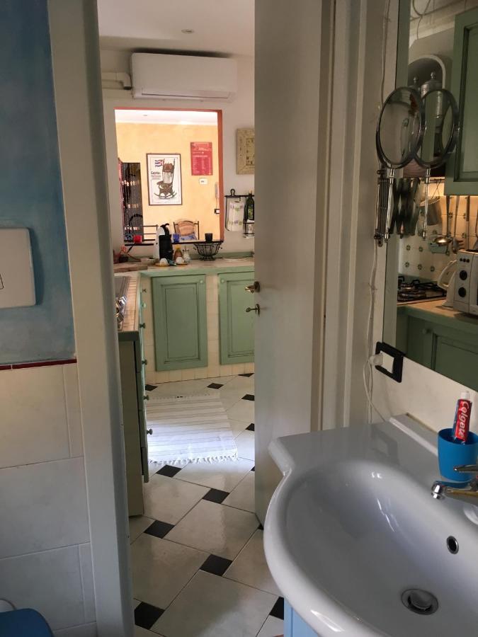 Romantic Sea View Flat In Genova Экстерьер фото