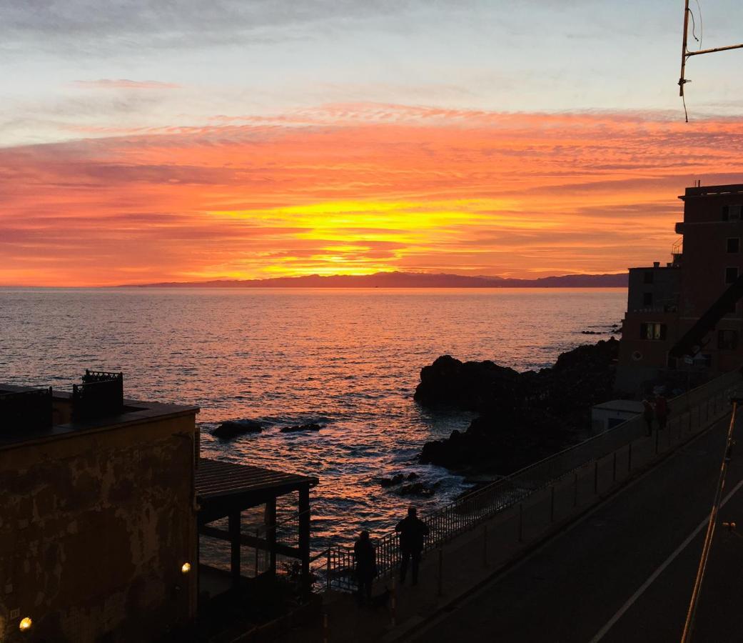 Romantic Sea View Flat In Genova Экстерьер фото
