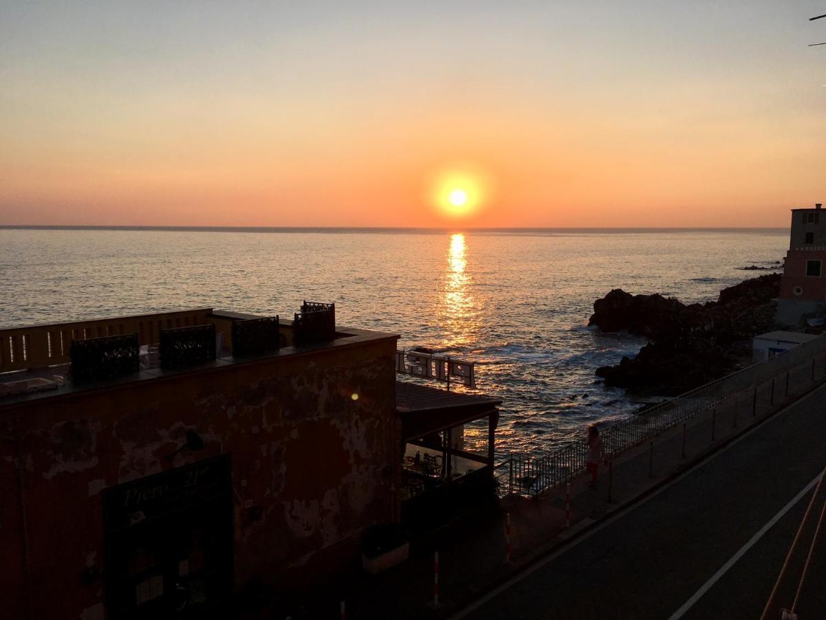 Romantic Sea View Flat In Genova Экстерьер фото